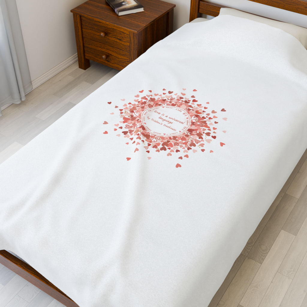 Tiny Heart Confetti Wreath Blanket | Velveteen Plush Blanket